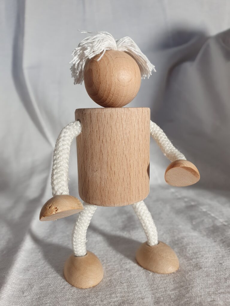 Figur alt groß kurz weiß weiß 1