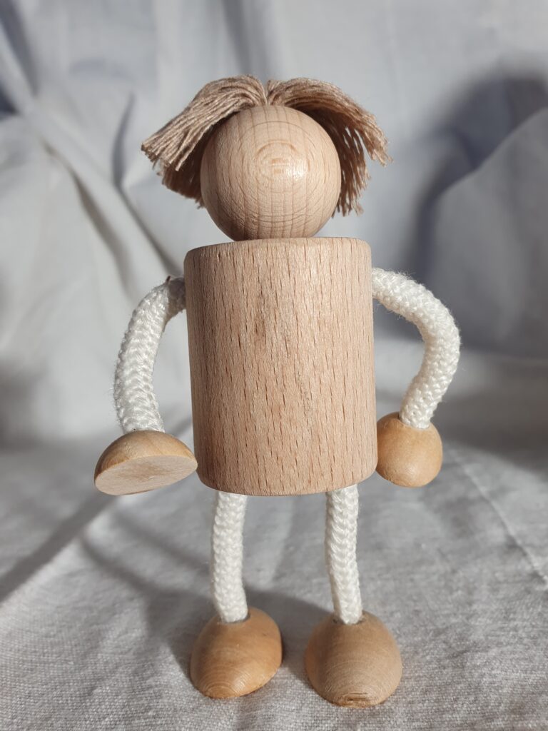 Figur groß kurz weiß 1