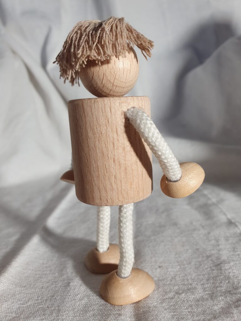 Figur groß kurz weiß 3