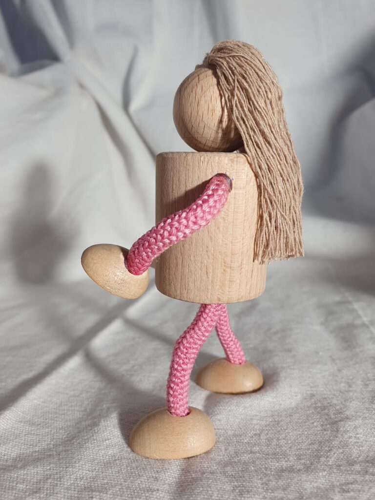 Figur groß lang rosa 2