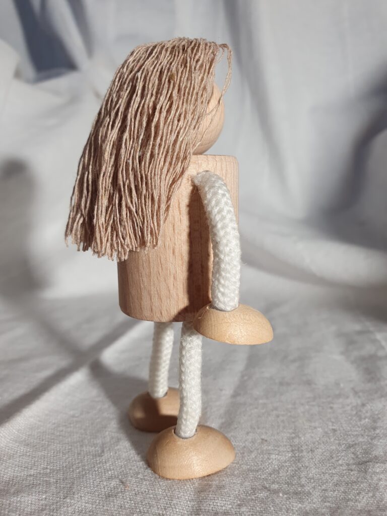 Figur groß lang weiß 6