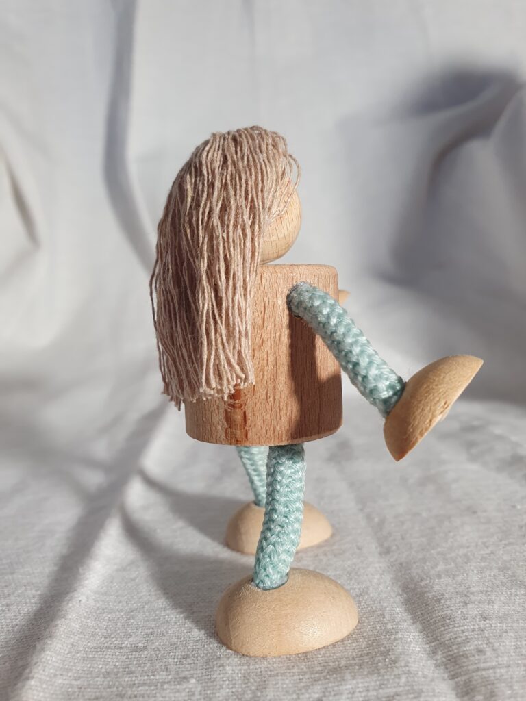Figur klein lang blau 3