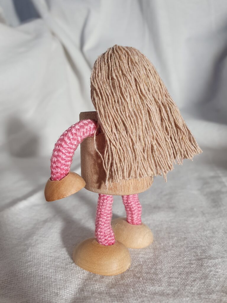 Figur klein lang rosa 3