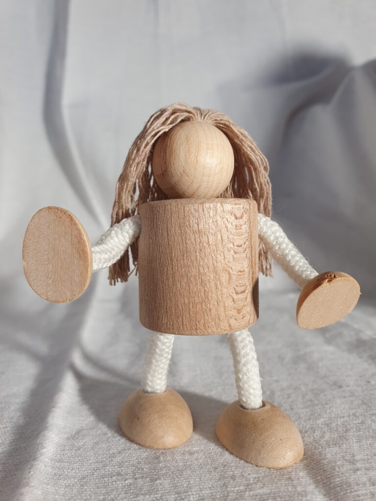 Figur klein lang weiß 1
