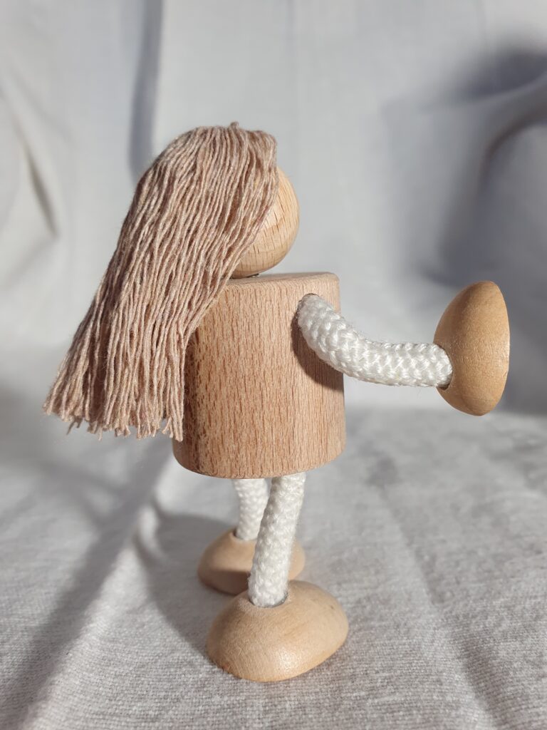 Figur klein lang weiß 3